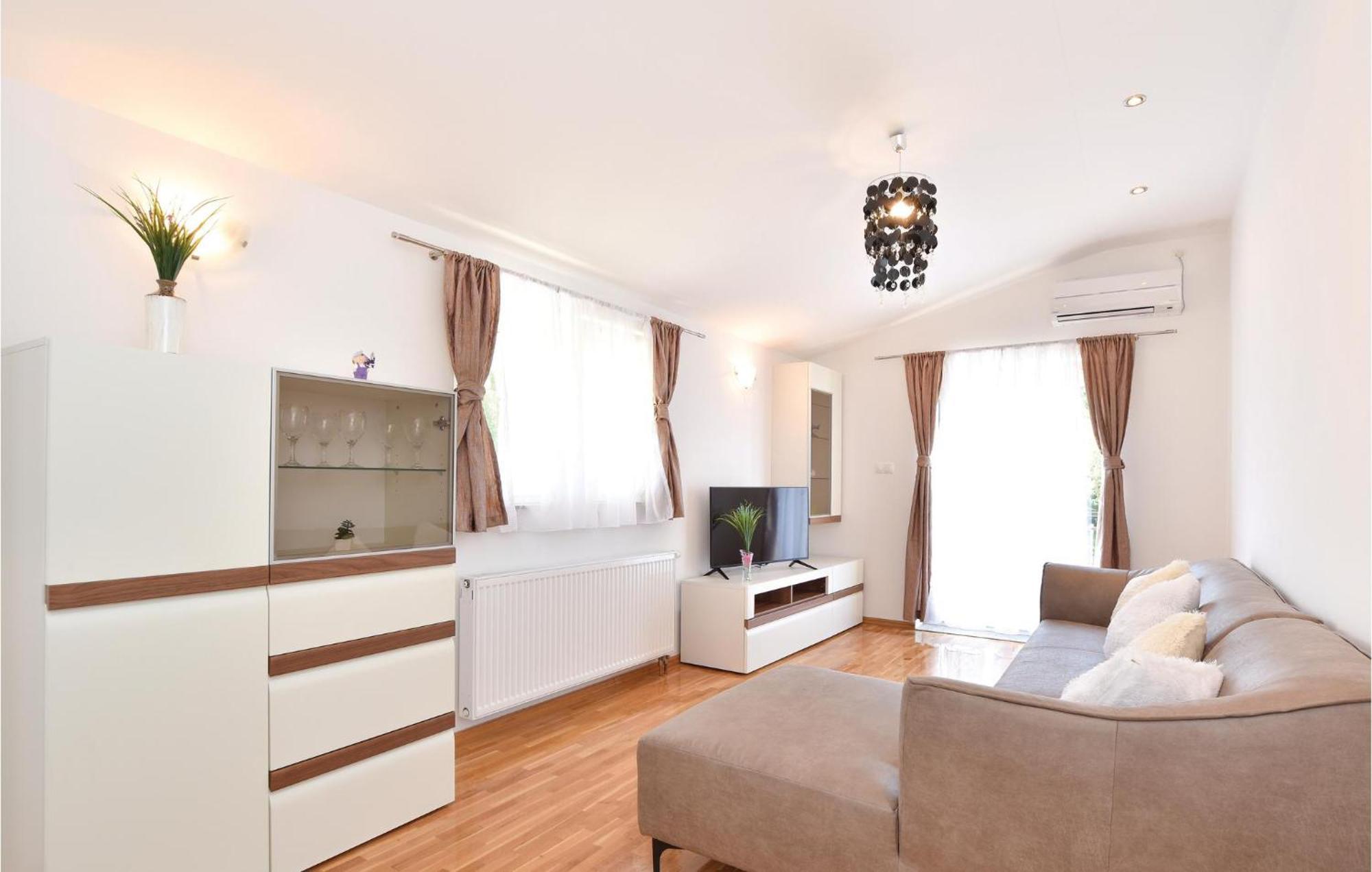 Nice Home In Grab With Wifi Zewnętrze zdjęcie